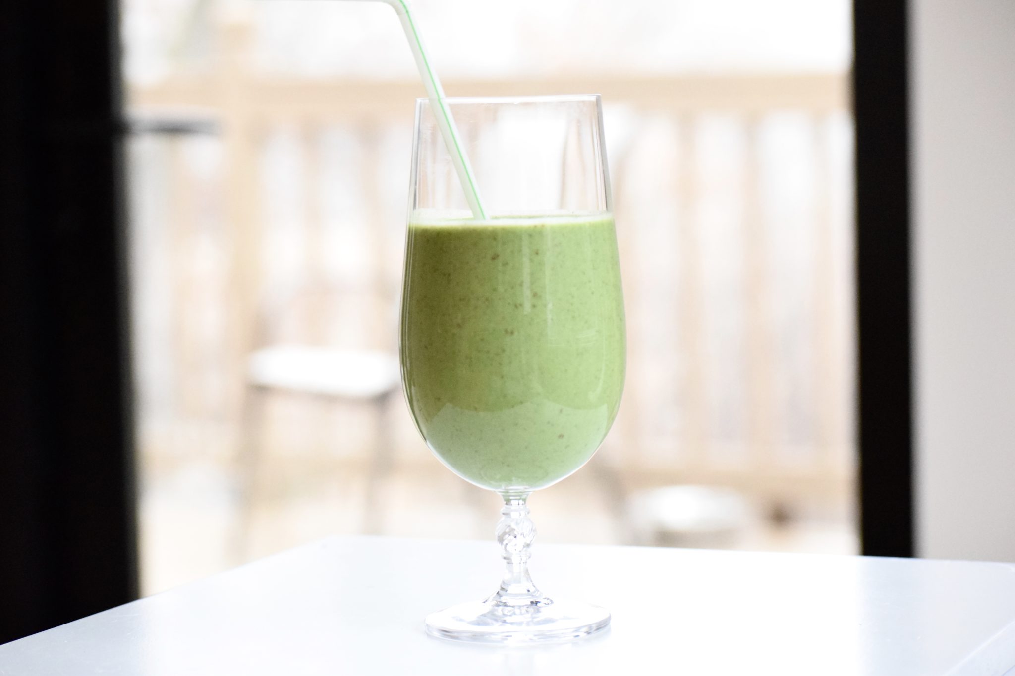 Fresh Lifestyle Monday Kale & Lemon Smoothie Katie Kurtz Adorned Homes